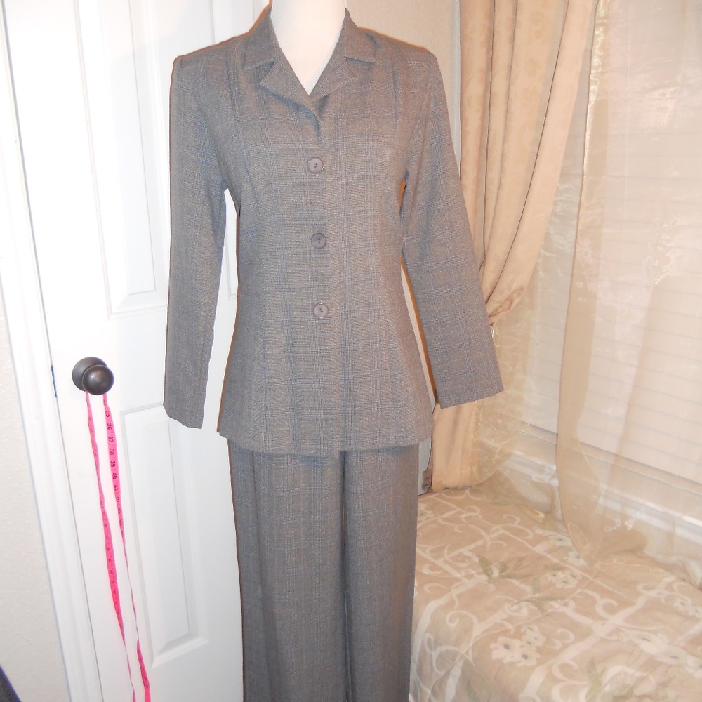 Women's gray pants suit.